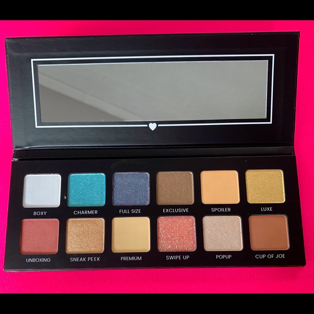 BOXY CHARM hello, charmer! Eyeshadow Palette